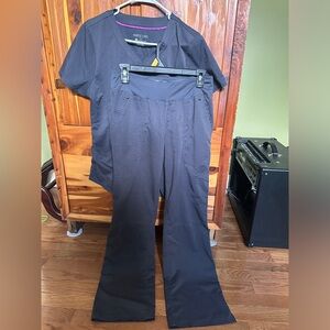 Purple Label scrub set